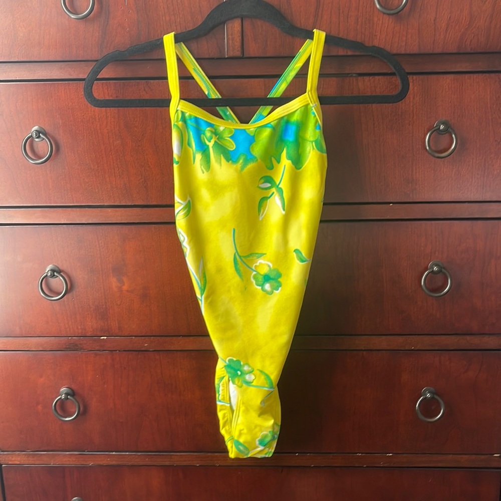 Kiefer Aquatics - NWT - Women’s One Piece Swimsuit